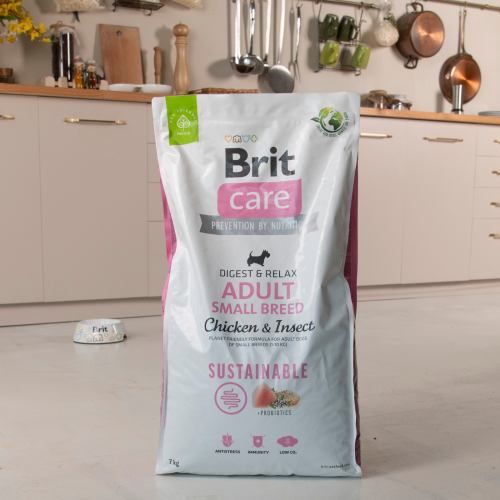 Сухий корм Brit Care Dog Sustainable Adult Small Breed для собак малих порід з куркою та комахами