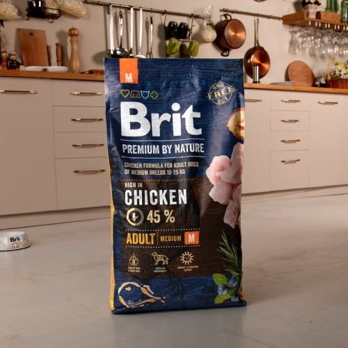 Сухий корм Brit Premium Dog Adult M для дорослих собак середніх порід з куркою 1 кг