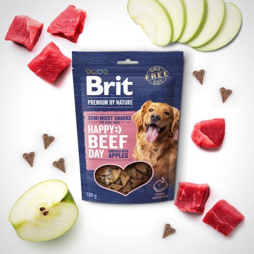 Лакомство для собак Brit Premium Semi-moist Snacks полувлажные с говядиной и яблоками 180 г