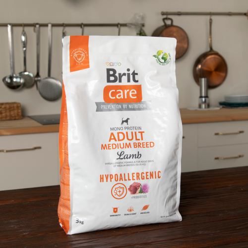 Сухий корм Brit Care Dog Hypoallergenic Adult Medium Breed для собак середніх порід гіпоалергенний з ягням