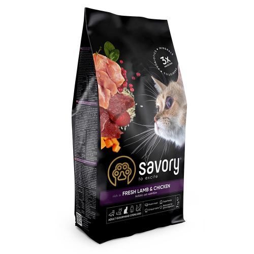 Сухий корм Savory для стерилізованих котів зі свіжим ягням і куркою