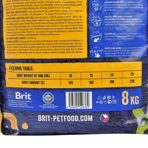 Сухий корм Brit Premium Dog Adult M для дорослих собак середніх порід з куркою 1 кг