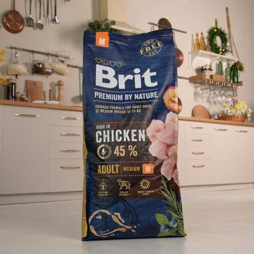 Сухий корм Brit Premium Dog Adult M для дорослих собак середніх порід з куркою 1 кг