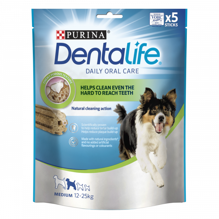 Лакомство для взрослых собак средних пород DENTALIFE Medium для здоровья зубов и десен 115 г